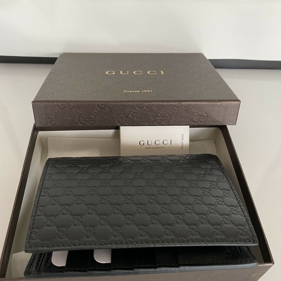 Gucci Passport Holder Wallet - Picture 8 of 8